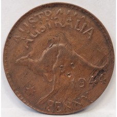 AUSTRALIA 1944 . ONE 1 PENNY . ERROR / VARIETY . DIE CRACKS / MARKS . DOUBLE STRIKE